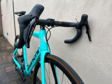 Używany Bianchi Aria - 105 Di2 2022 Road & Gravel — zdjęcie 3 z 6