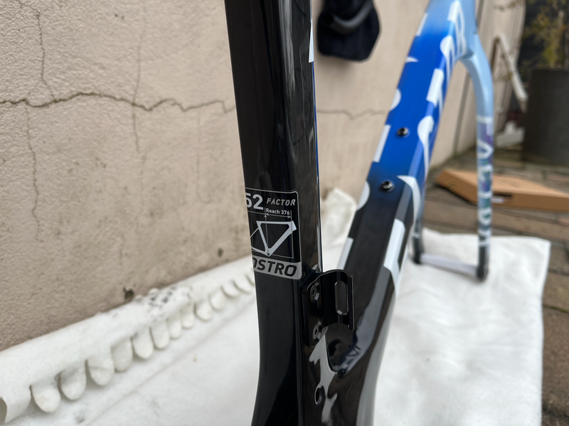 Käytetty Factor OSTRO VAM 2023 Road & Gravel — kuva 10 / 12