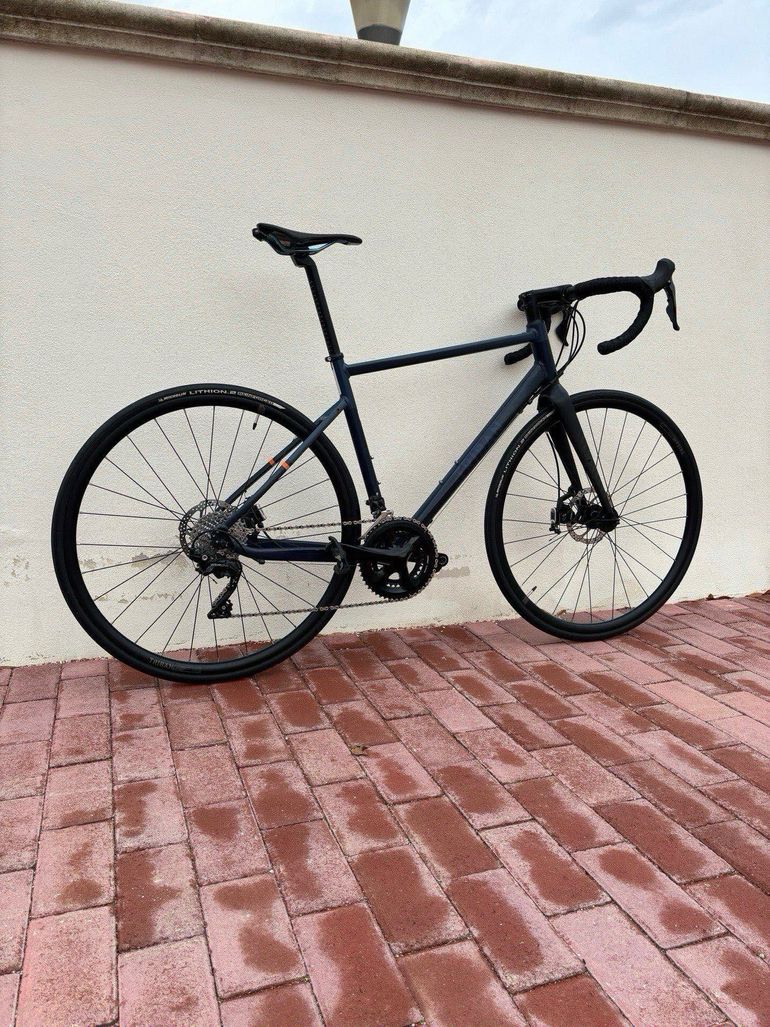 Achetez un v lo d occasion TRIBAN Road bike RC 520 Disc Brake en M