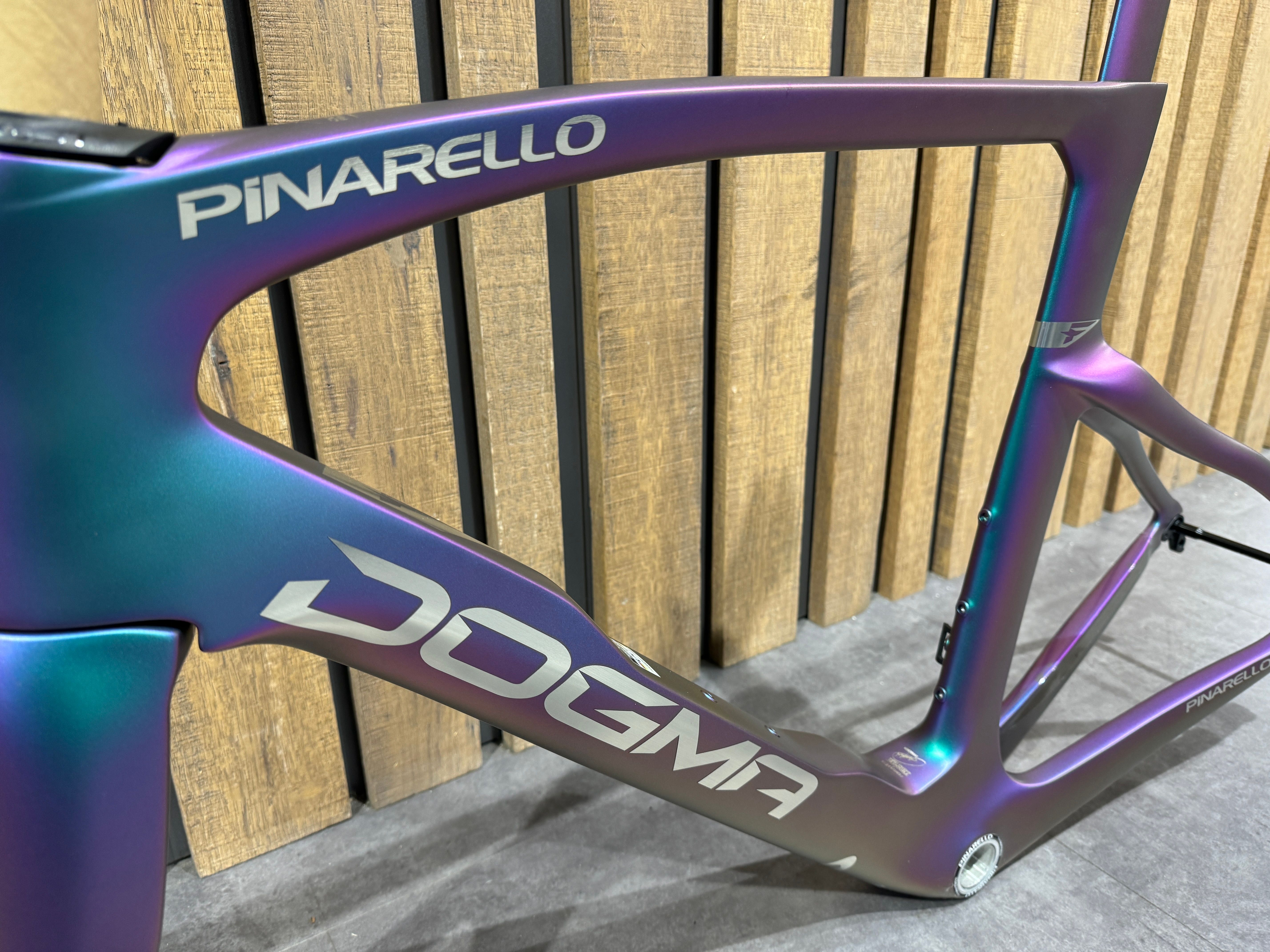 Pinarello best sale disc frameset