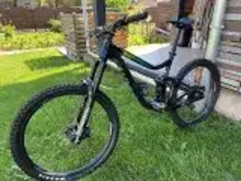 Used Giant Reign 2 GE 2021 Mountainbike, Blue — image 2 of 4