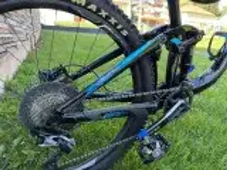 Used Giant Reign 2 GE 2021 Mountainbike, Blue — image 3 of 4