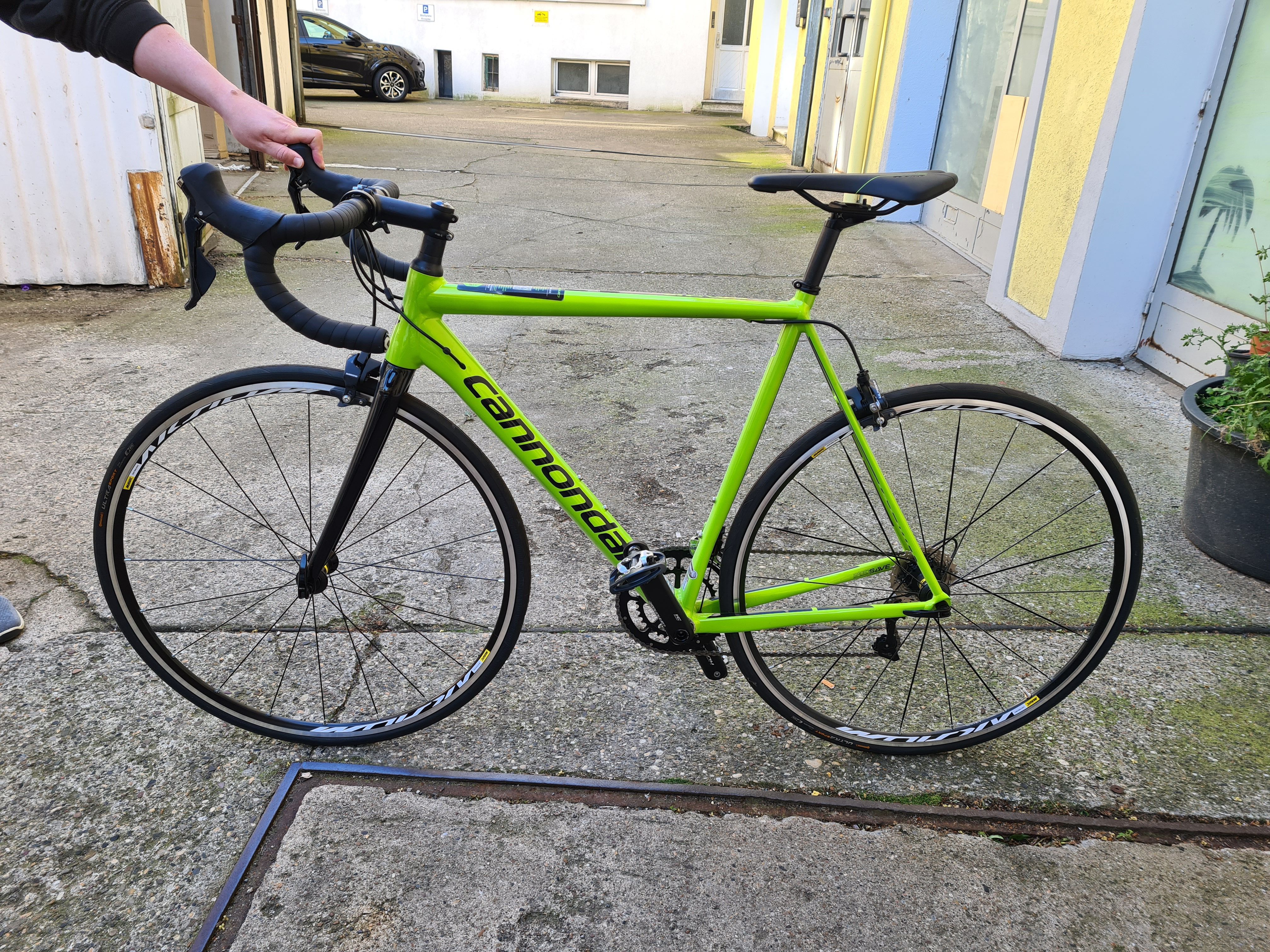 Cannondale best sale caad 2018