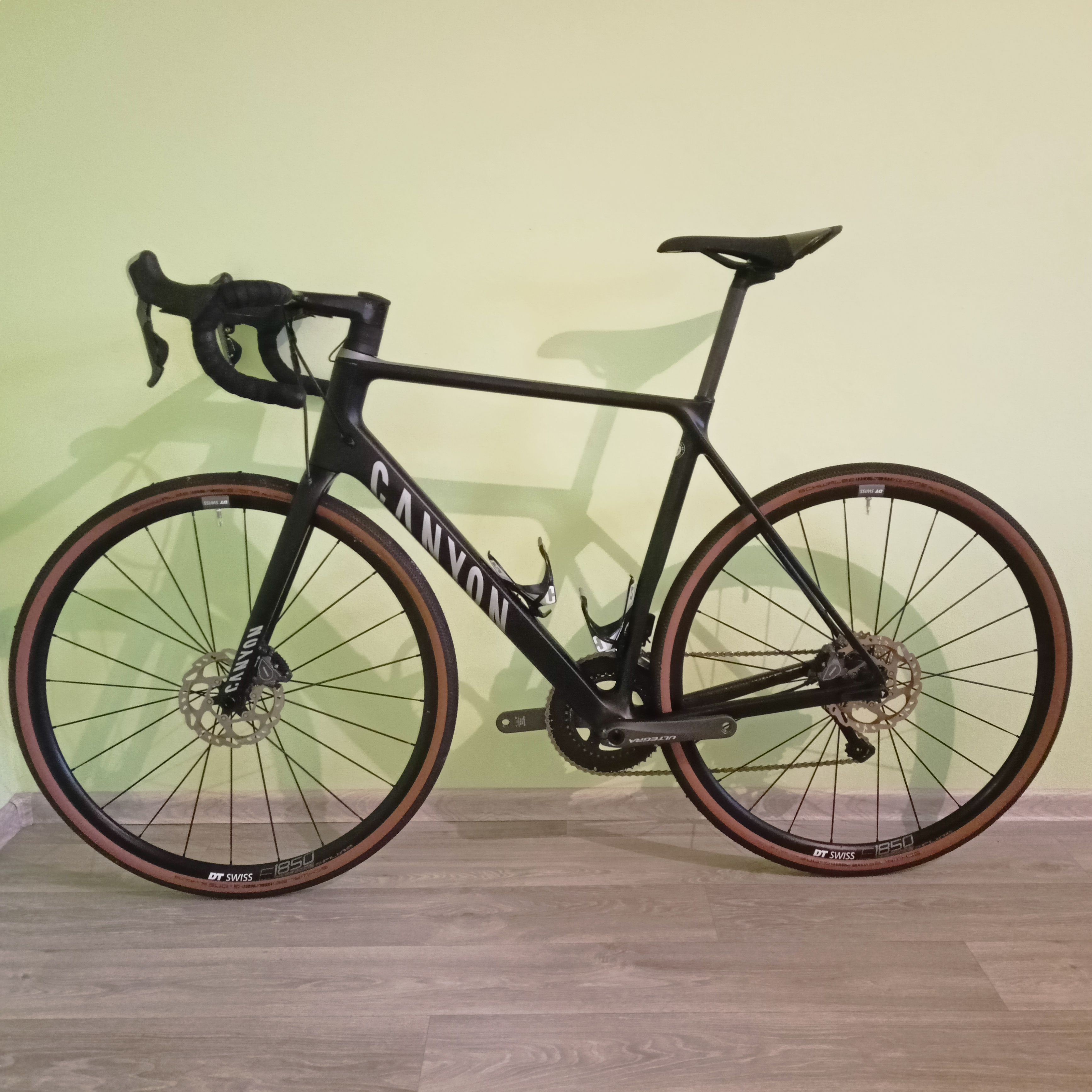 Canyon endurace cf sl best sale disc 8.0 di2 2021