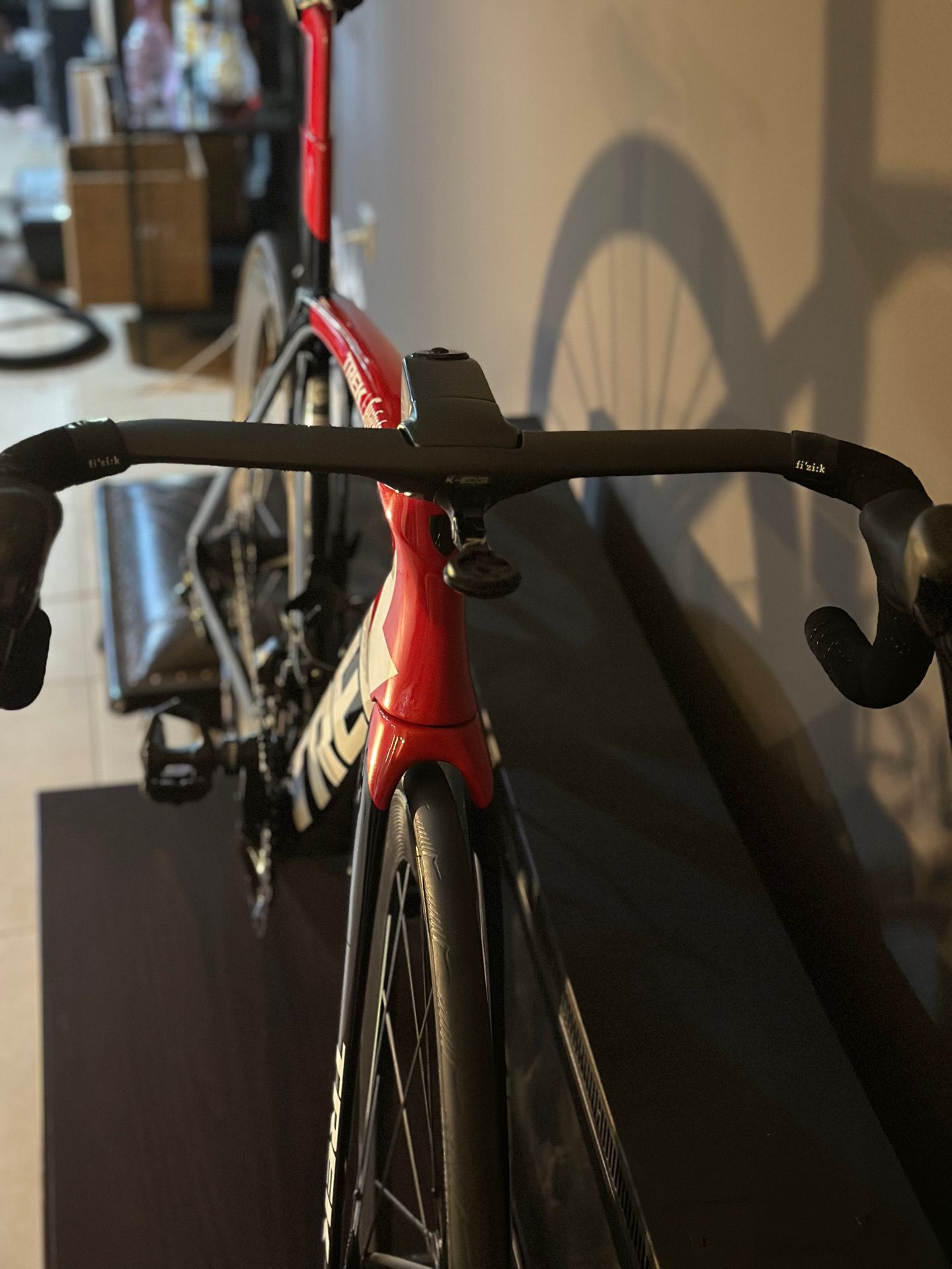 Trek madone frameset discount disc