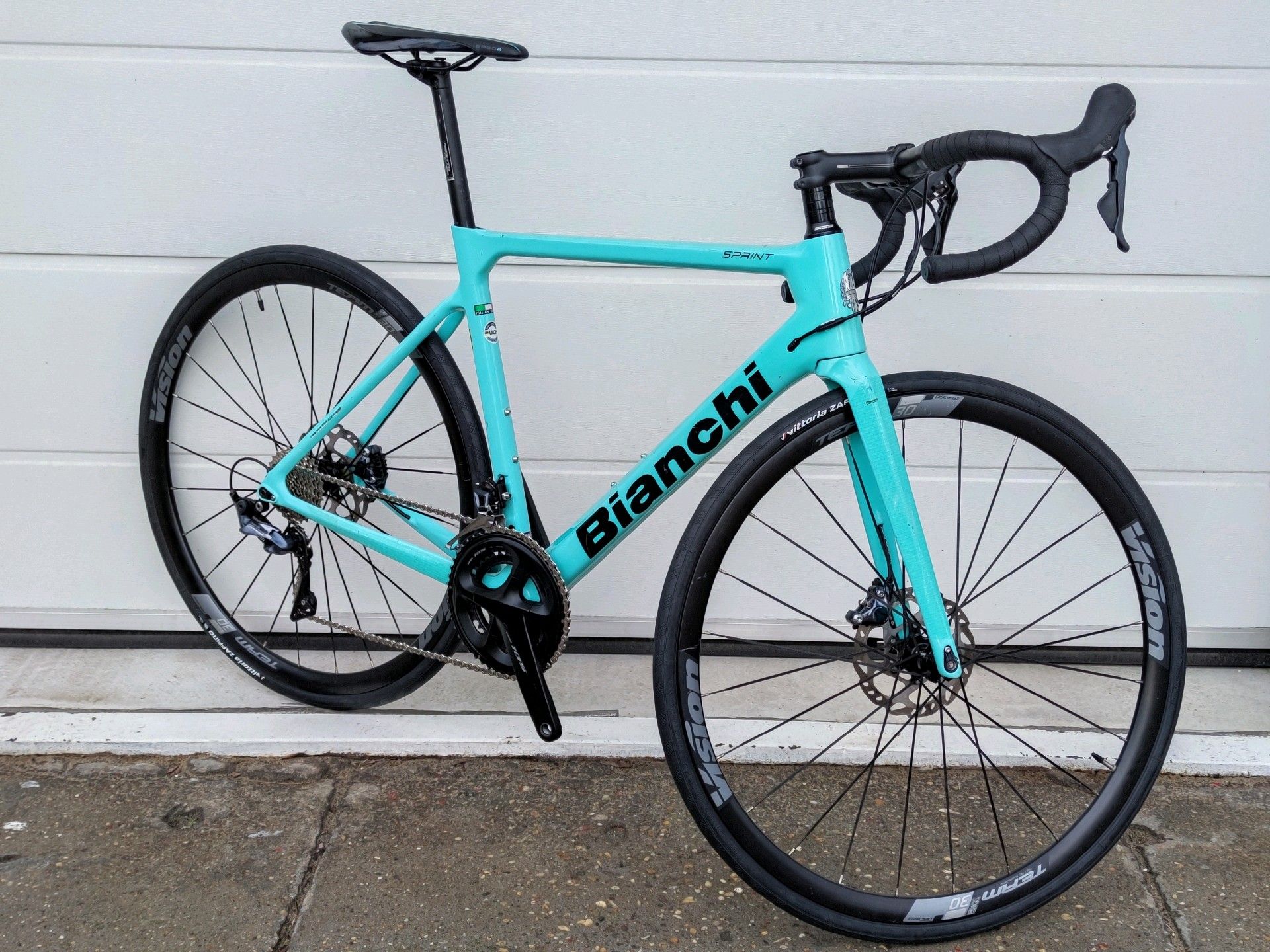 Bianchi sprint cheap disc ultegra 2021