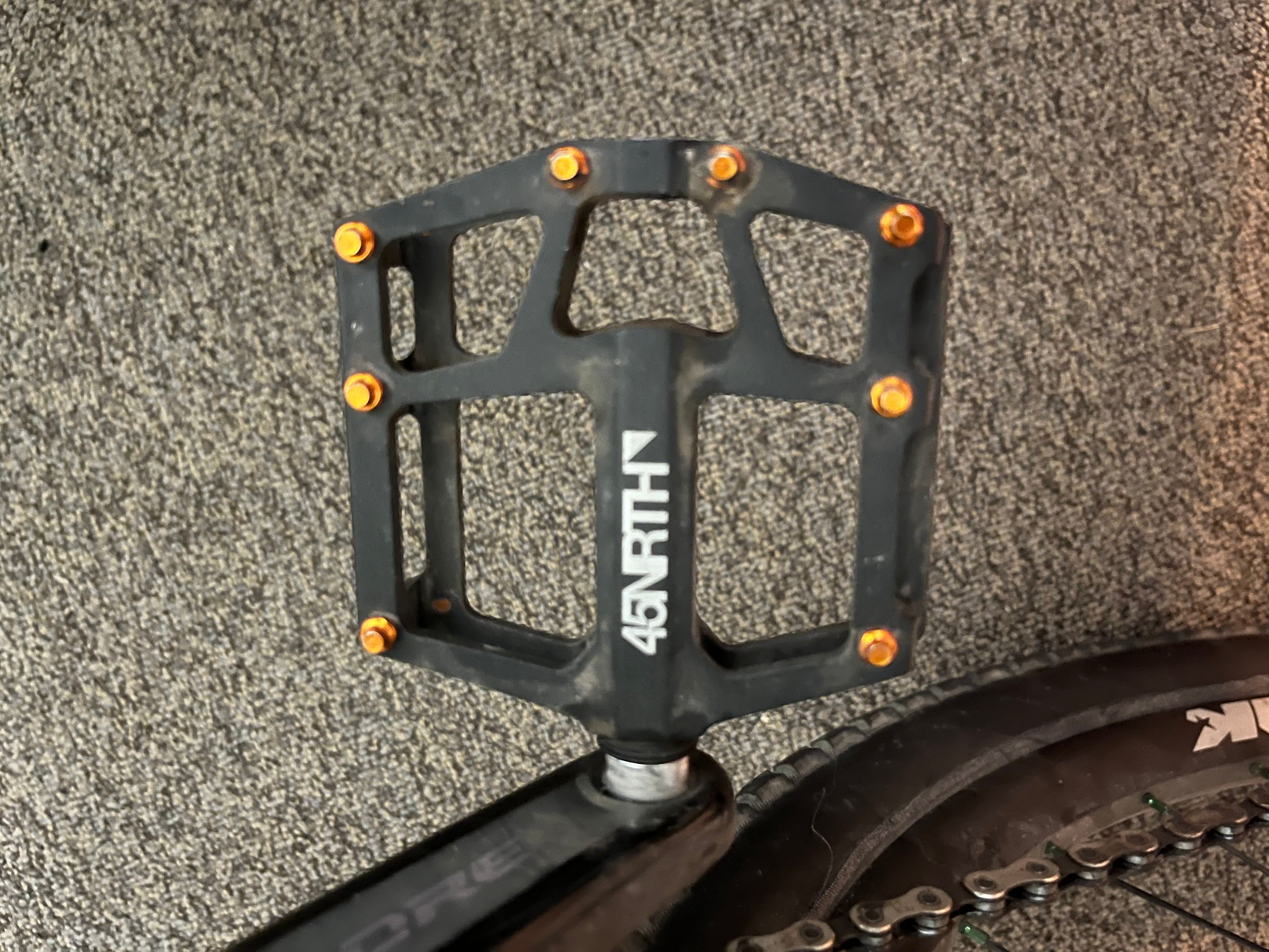 45nrth helva platform discount pedals