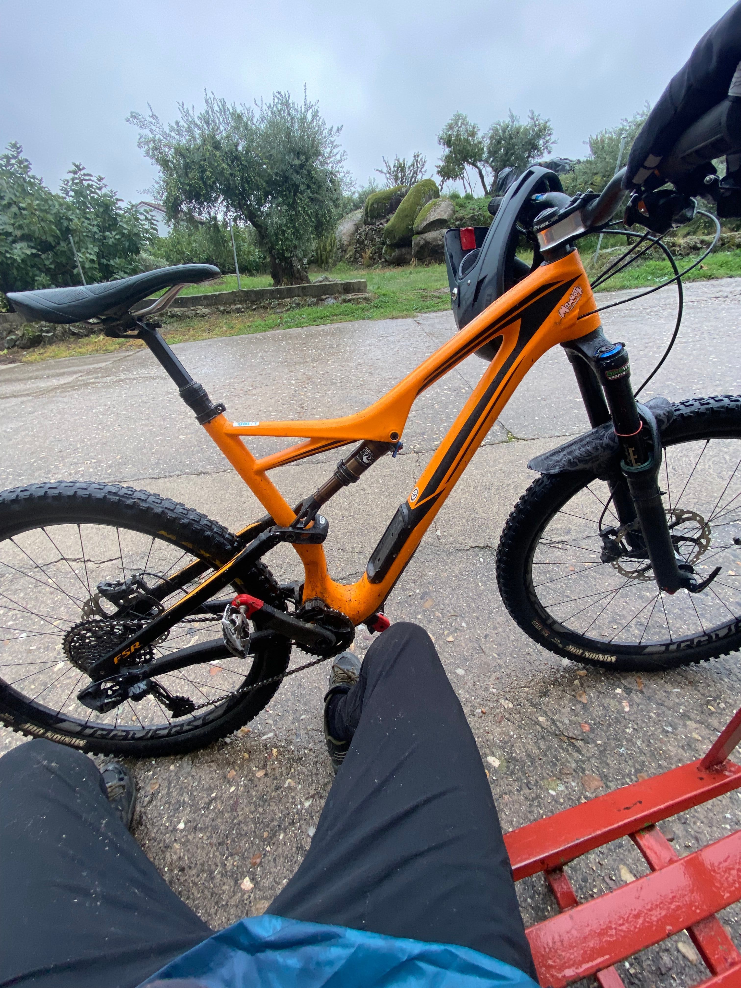 Specialized stumpjumper fsr comp best sale carbon 27.5