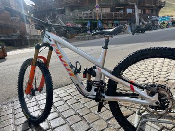 Pivot Firebird 29 Pro XT/XTR 2023 2023 Mountainbike d'occasion — image 6 sur 6