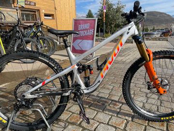 Tweedehands Pivot Firebird 29 Pro XT/XTR 2023 2023 MTB