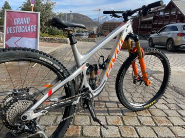 Pivot Firebird 29 Pro XT/XTR 2023 2023 Mountainbike d'occasion — image 3 sur 6