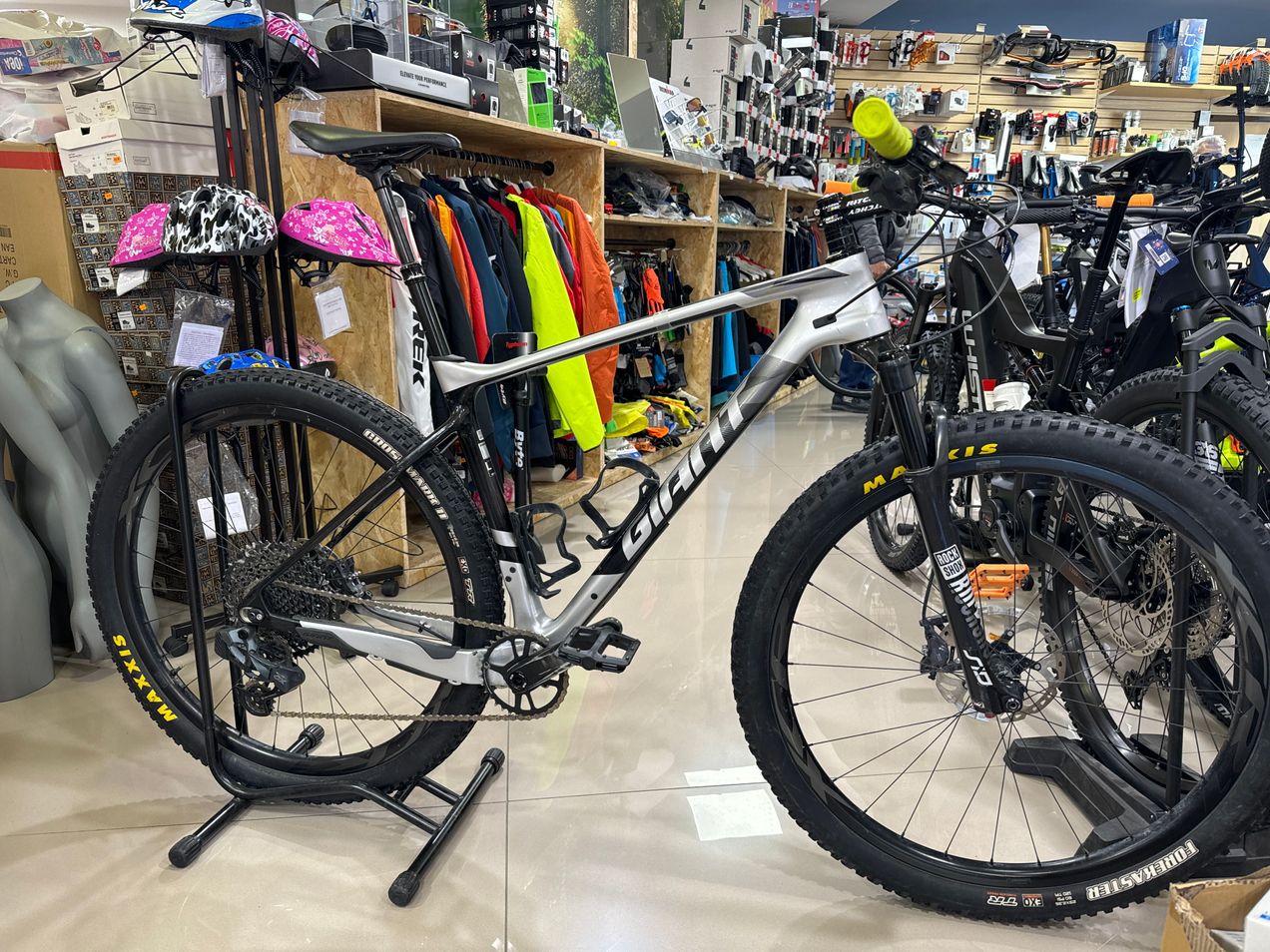 Giant xtc cheap advanced 1 2019