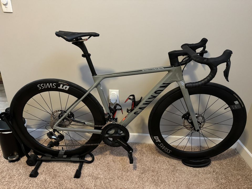 Canyon Ultimate CF SL 8 Aero LTD used in XS buycycle USA