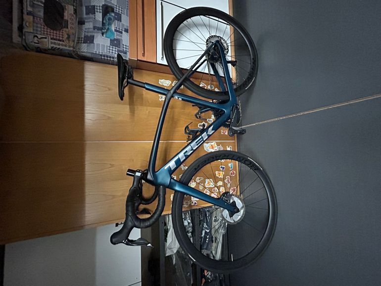 Used Trek Domane SL 6 2022 2022 Road & Gravel, Blue — image 2 of 4