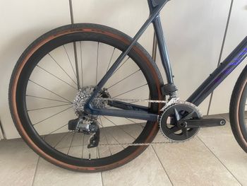 Used Canyon Endurace CF 7 All-Road 2023 2023 Road & Gravel — image 4 of 5