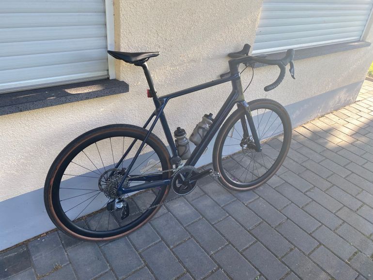 Used Canyon Endurace CF 7 All-Road 2023 2023 Road & Gravel — image 2 of 5