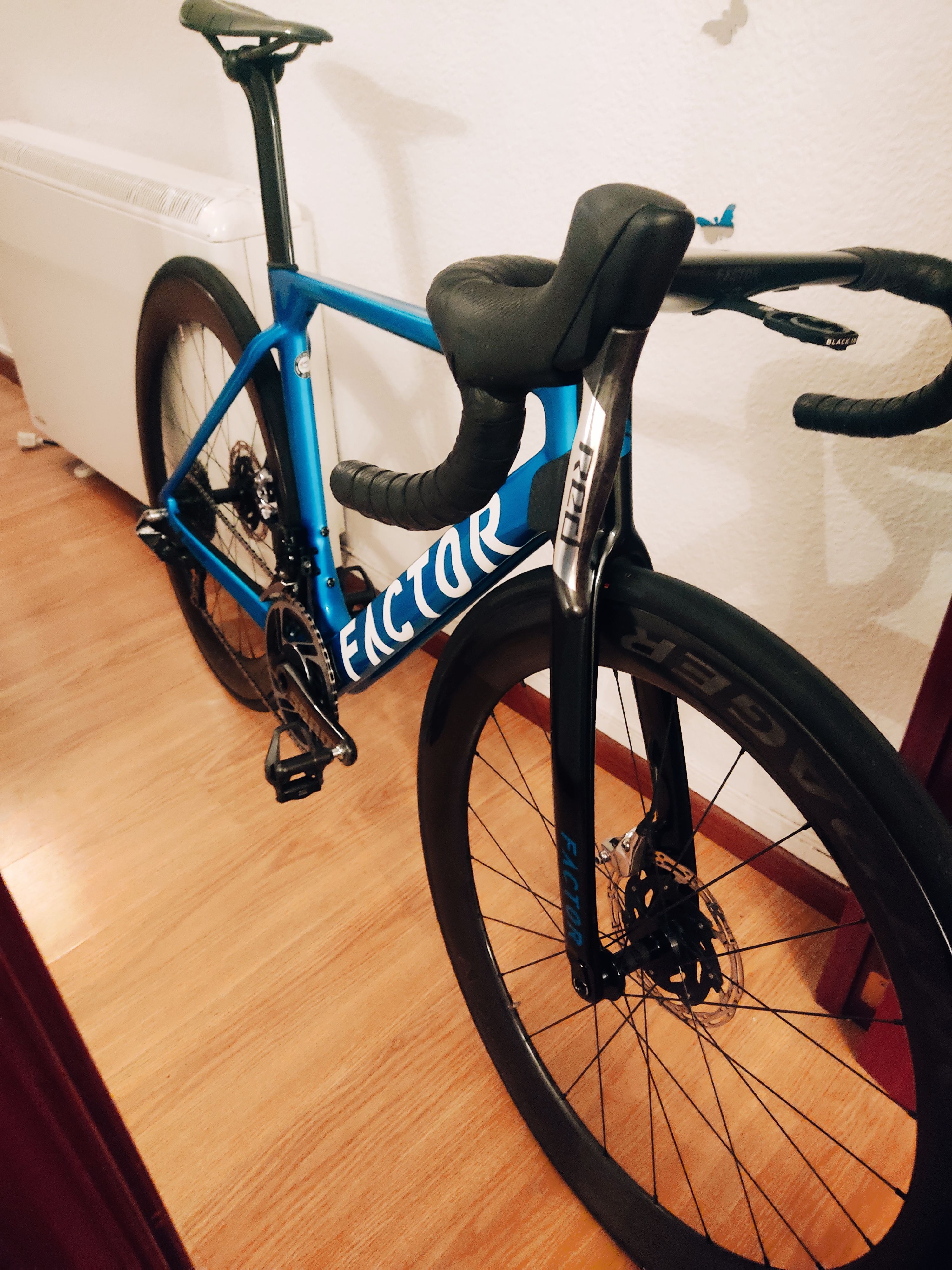 Factor one road online bike