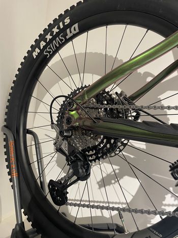 Used Merida eONE-SIXTY 10K 2022 2022 Mountainbike, Green, Mixed — image 3 of 4