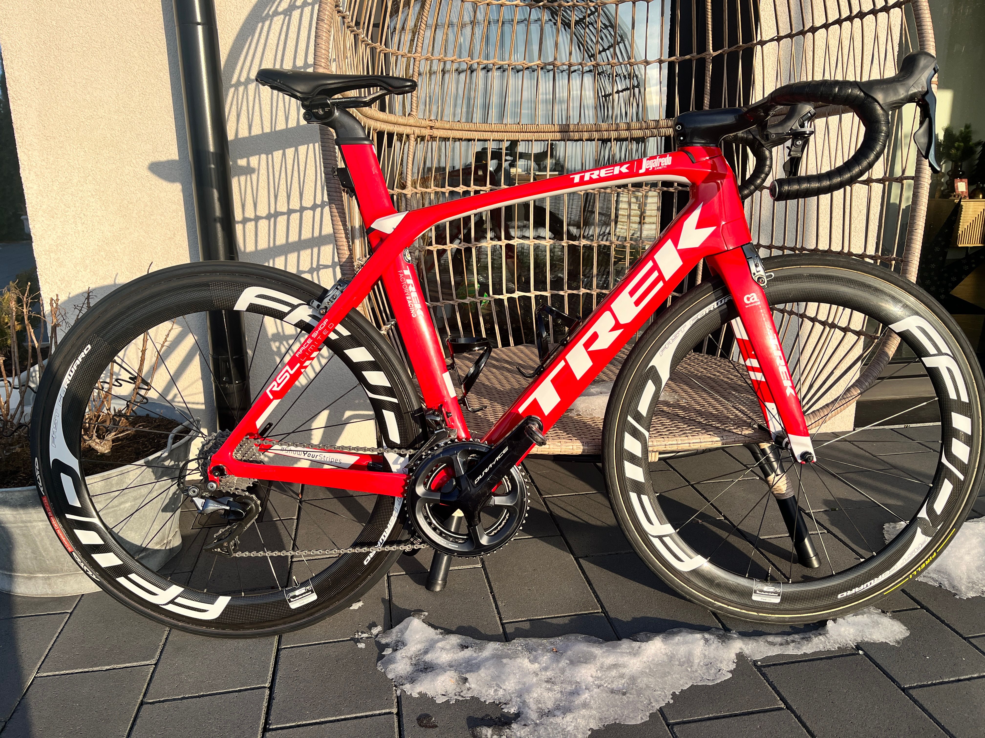 Trek best sale madone 7.7