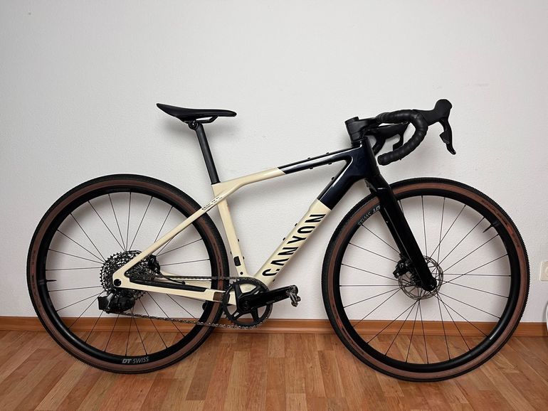 Used Canyon Grail CF SL 7 eTap 2023 2023 Road & Gravel, Schwarz — image 1 of 6
