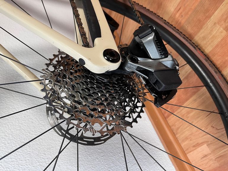 Used Canyon Grail CF SL 7 eTap 2023 2023 Road & Gravel, Schwarz — image 4 of 6