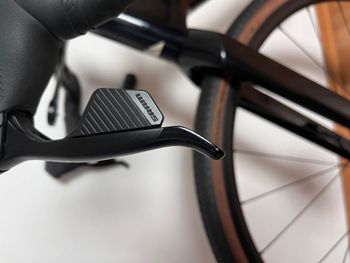 Used Canyon Grail CF SL 7 eTap 2023 2023 Road & Gravel, Schwarz — image 5 of 6