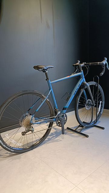 Used Fuji Jari 2.1 2022 2022 Road & Gravel, Blue — image 3 of 32