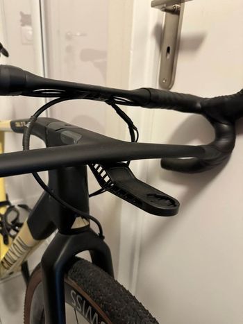 Used Canyon Grail CF SL 8 Di2 2023 2023 Road & Gravel — image 7 of 12