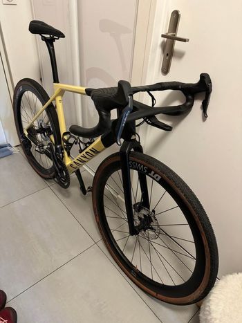 Used Canyon Grail CF SL 8 Di2 2023 2023 Road & Gravel — image 11 of 12