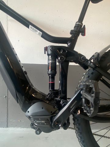 Used Merida eONE-SIXTY 500 2022 Mountainbike, Black — image 4 of 8