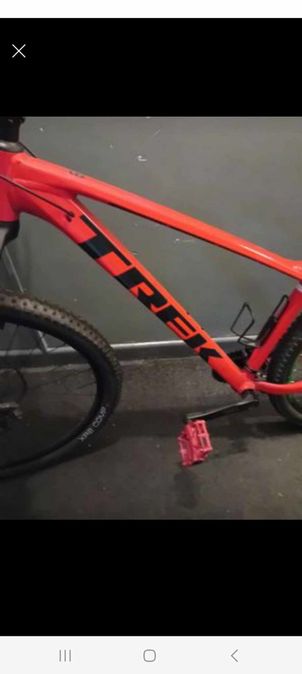 Trek marlin 6 radioactive 2024 red