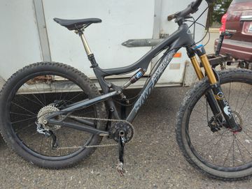 Used Santa Cruz Blur LTc 2017 Mountainbike, Light Gray — image 1 of 6