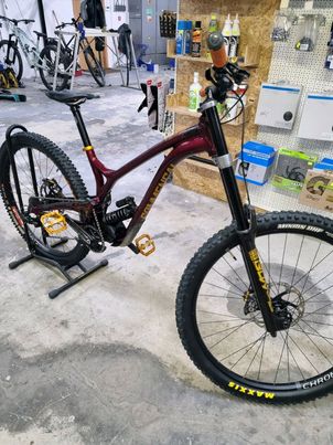 Commencal 2024 v4 29