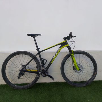 Used Canyon Grand Canyon CF SL 7.9 2017 Mountainbike, Black, 29 — image 2 of 4