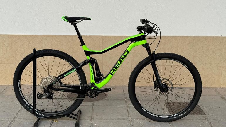 Head Adapt Edge II 2022