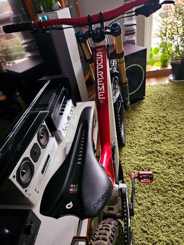 Brugt Commencal SUPREME DH 29 TEAM 2022 2022 Mountainbike — billede 5 af 13