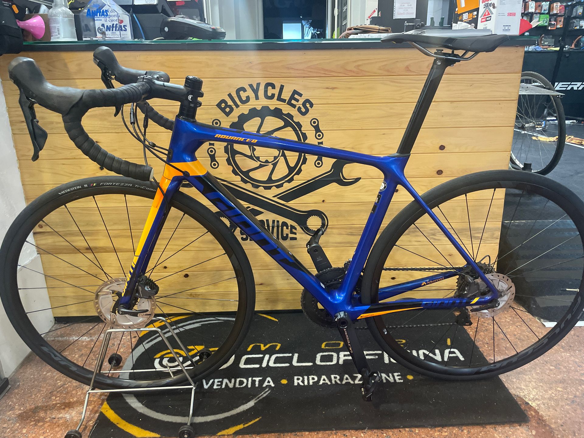 Giant tcr outlet 2018 disc