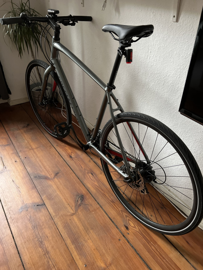 specialized sirrus used