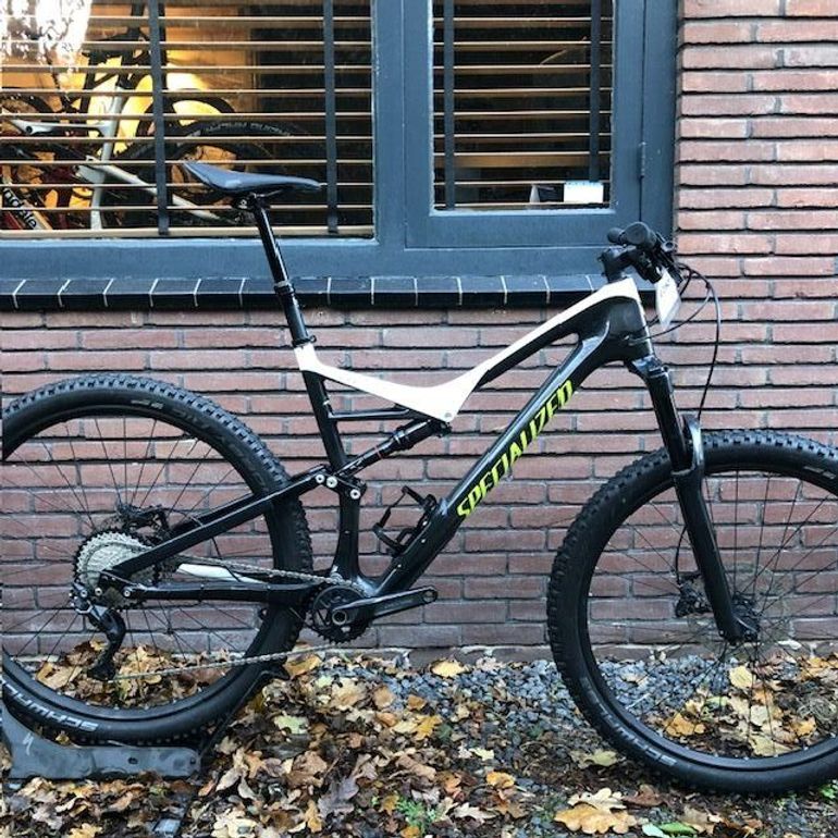 Specialized stumpjumper discount expert carbon 2017