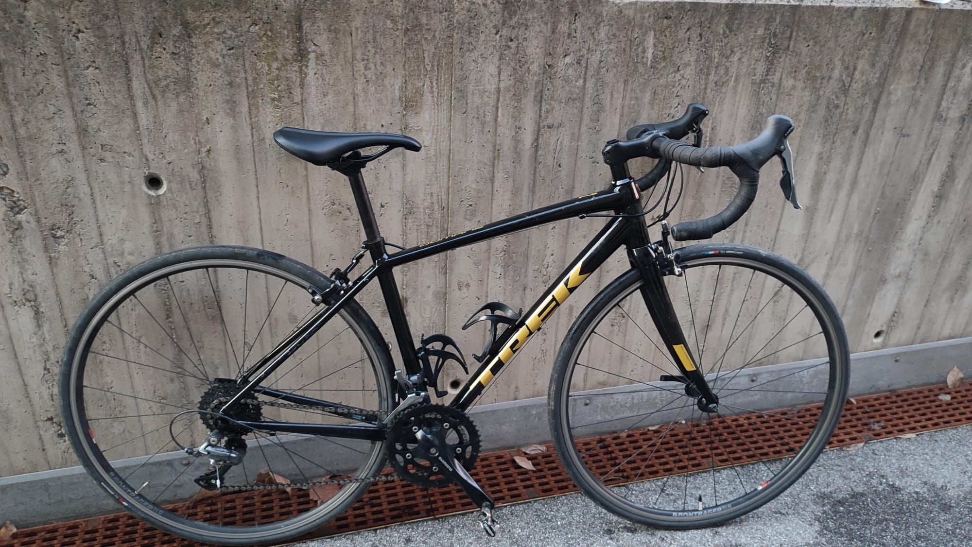 Trek domane store al 2 2021