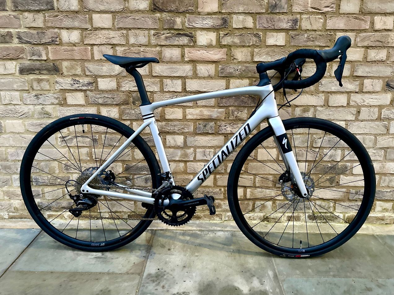 Specialized roubaix sport online 2021 carbon road bike