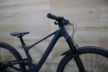 Used Scott Spark 930 2023 2023 Mountainbike, Green, 29 — image 8 of 9