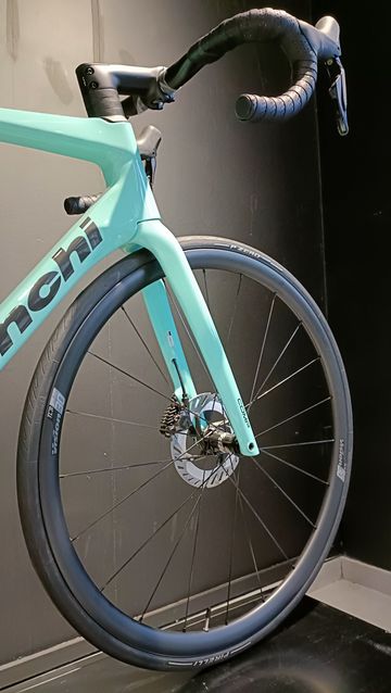 Použité Bianchi Specialissima Comp 2024 Road & Gravel — obrázek 25 z 29