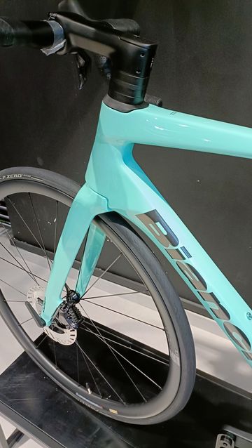 Použité Bianchi Specialissima Comp 2024 Road & Gravel — obrázek 10 z 29