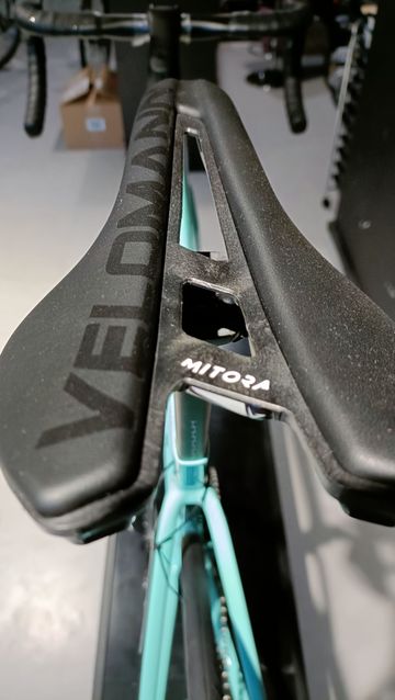 Použité Bianchi Specialissima Comp 2024 Road & Gravel — obrázek 16 z 29