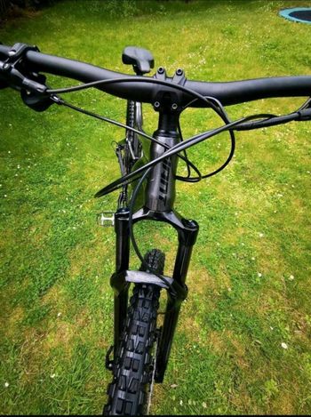 Used Giant Stance E+, 1 Pro 2021 2021 Mountainbike, Nero — image 10 of 10