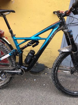 Specialized Enduro Elite Carbon 29 6Fattie used in M buycycle USA