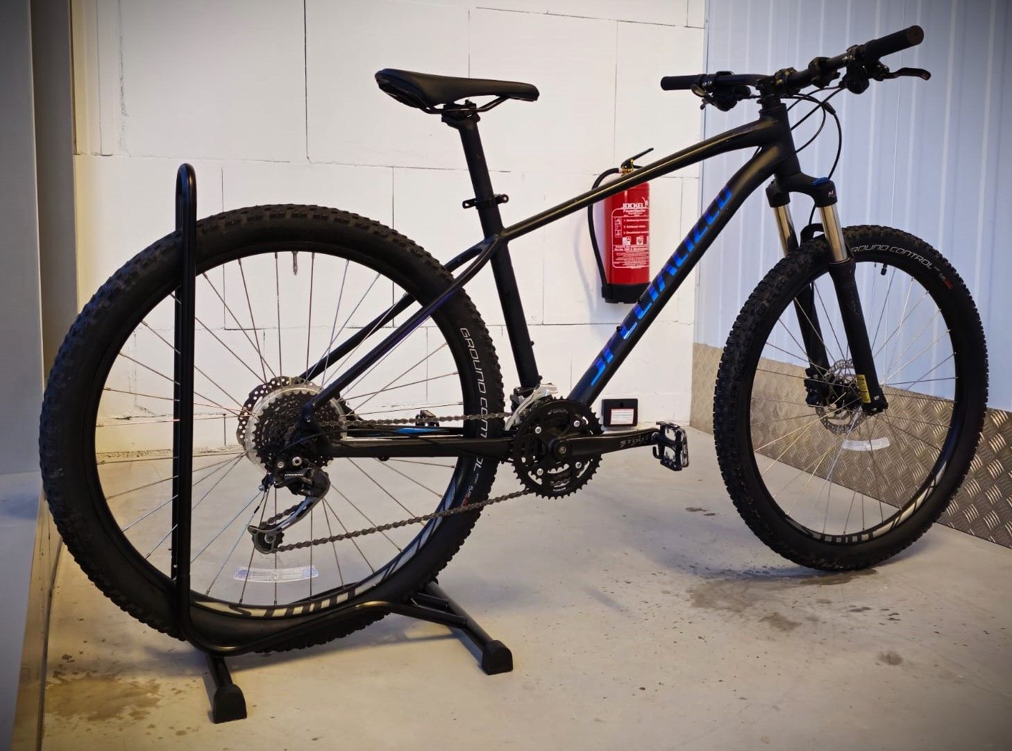 Specialized pitch expert outlet 2019 mountain bike