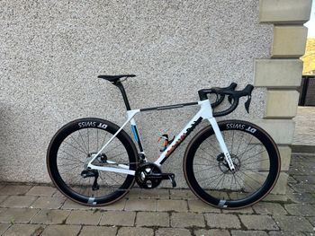 Canyon - Ultimate CF SLX 8 Disc LTD 2022, 2022