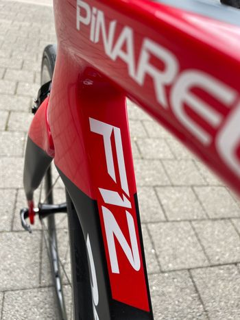 Used Pinarello Dogma F12 2021 Road & Gravel, Schwarz — image 3 of 7